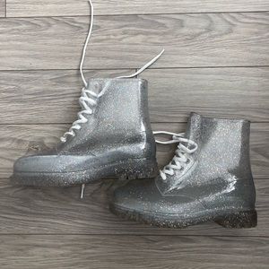 Jelly see- through rain boots